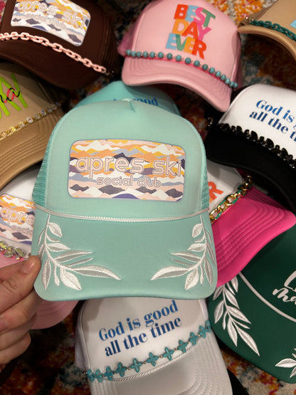 Apres Ski Social Club Trucker